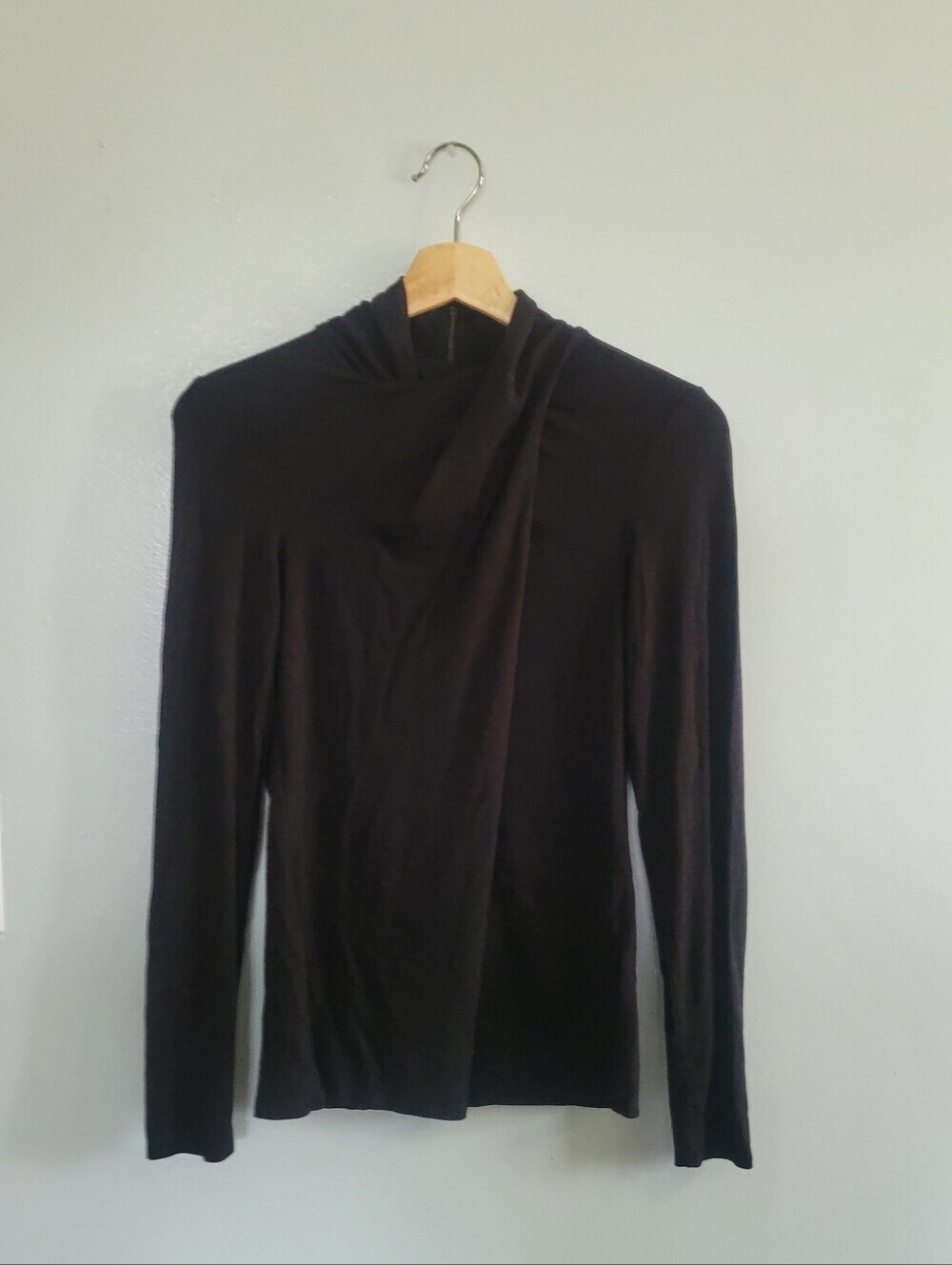 🎈Sale🎈ELIE TAHARI Carrie Draped Over-lay Top Size US Small Minimalist Classic